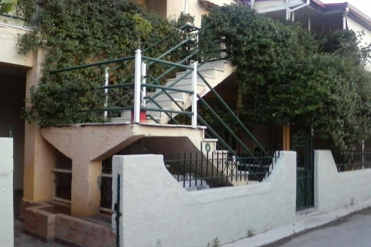 Cozy House 3 Apartment Vrachati Exterior photo